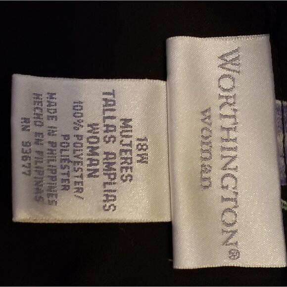 Worthington top, 18W, black floral. - Picture 3 of 3